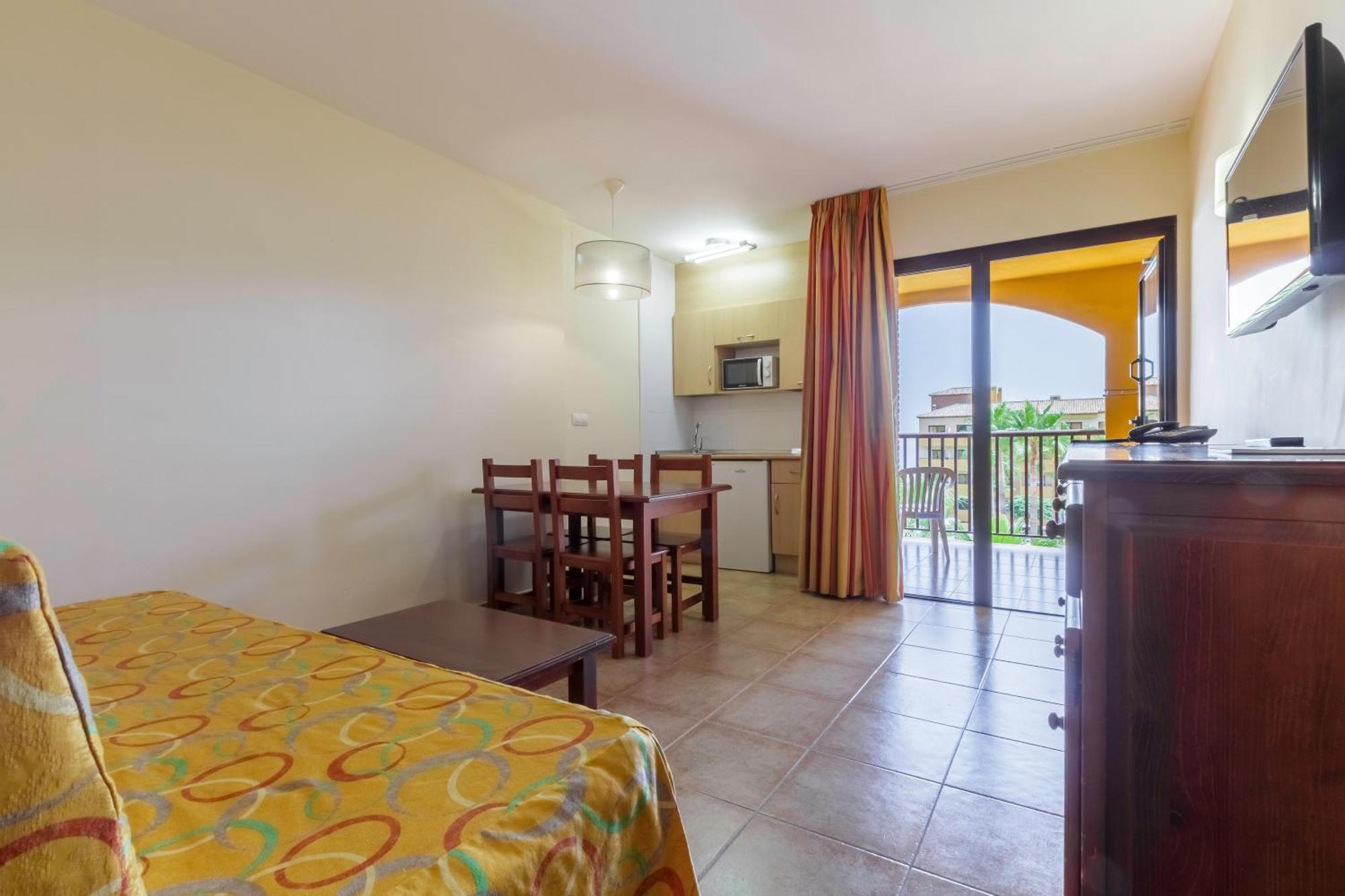 Apartamentos Best Alcazar La Herradura  Exterior photo